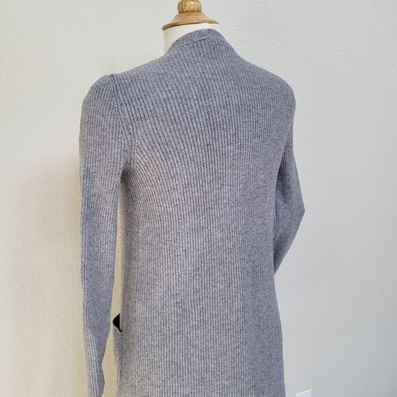 Cyrus Gray Long Cardigan Sweater Womens XS Pockets Casual Minimalist Layering - Picture 8 of 9